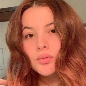 Meet your Posher, Daniela